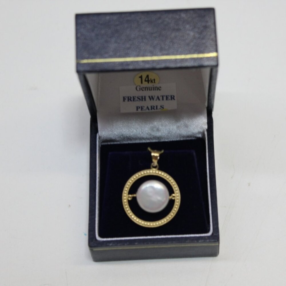 Pretty 14K Yellow Gold Genuine Floating Coin Pearl Necklace with 14K Rolo Chain